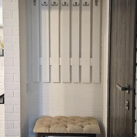 2К Апартаменты В Центре Поселение 24 На 7 Kryvyi Rih Exterior photo