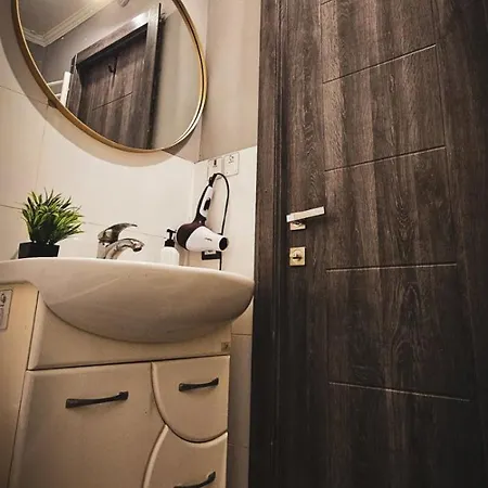 2К Апартаменты В Центре Поселение 24 На 7 Kryvyi Rih Exterior photo