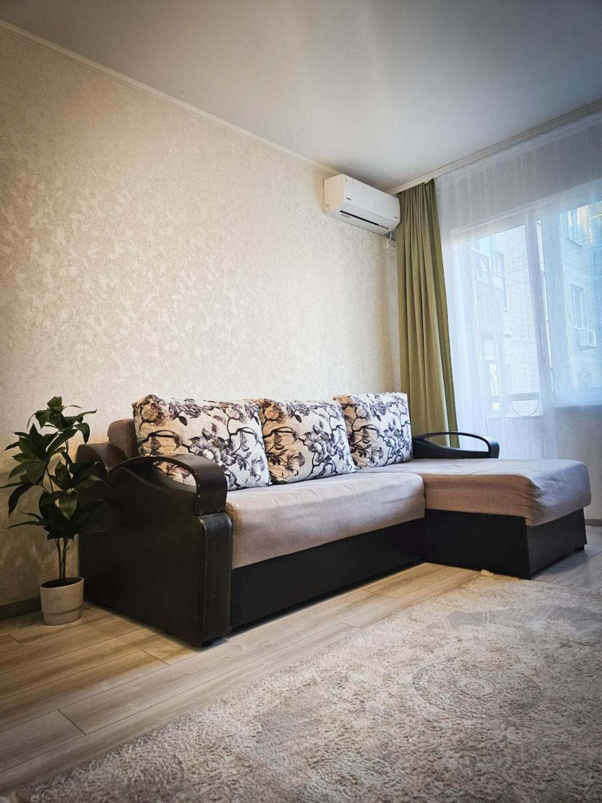 Apartment на вечернем # качалова Kryvyi Rih